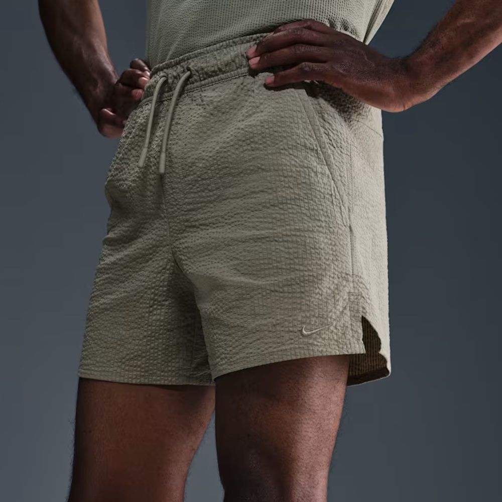 Nike Men's Dri-FIT Unlimited 5" Seersucker Shorts Size Small NWT Khaki